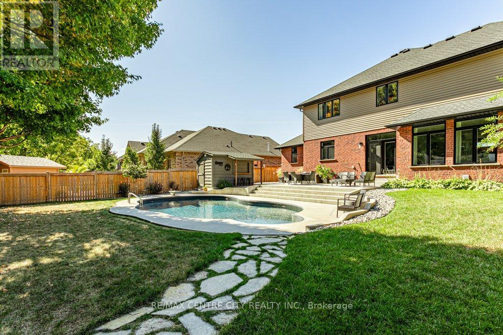 148 Elliott Trail, Thames Centre, Ontario  N0M 2P0 - Photo 41 - X12419471