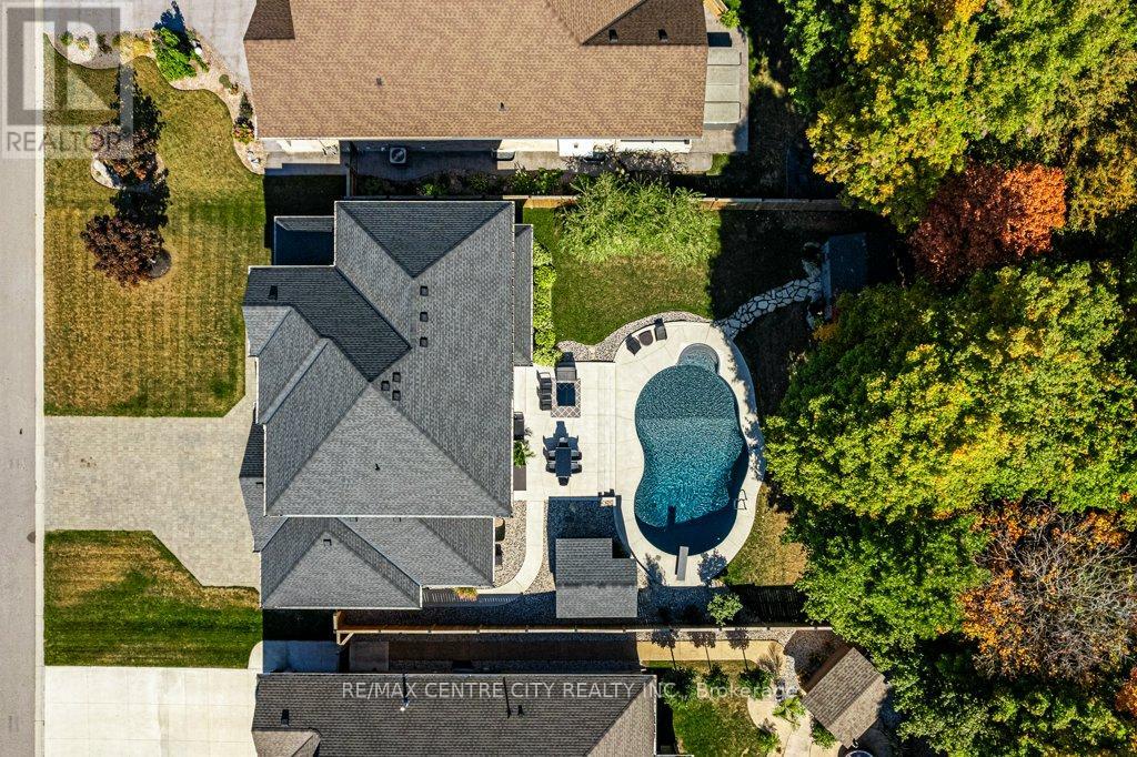 148 Elliott Trail, Thames Centre, Ontario  N0M 2P0 - Photo 47 - X12419471