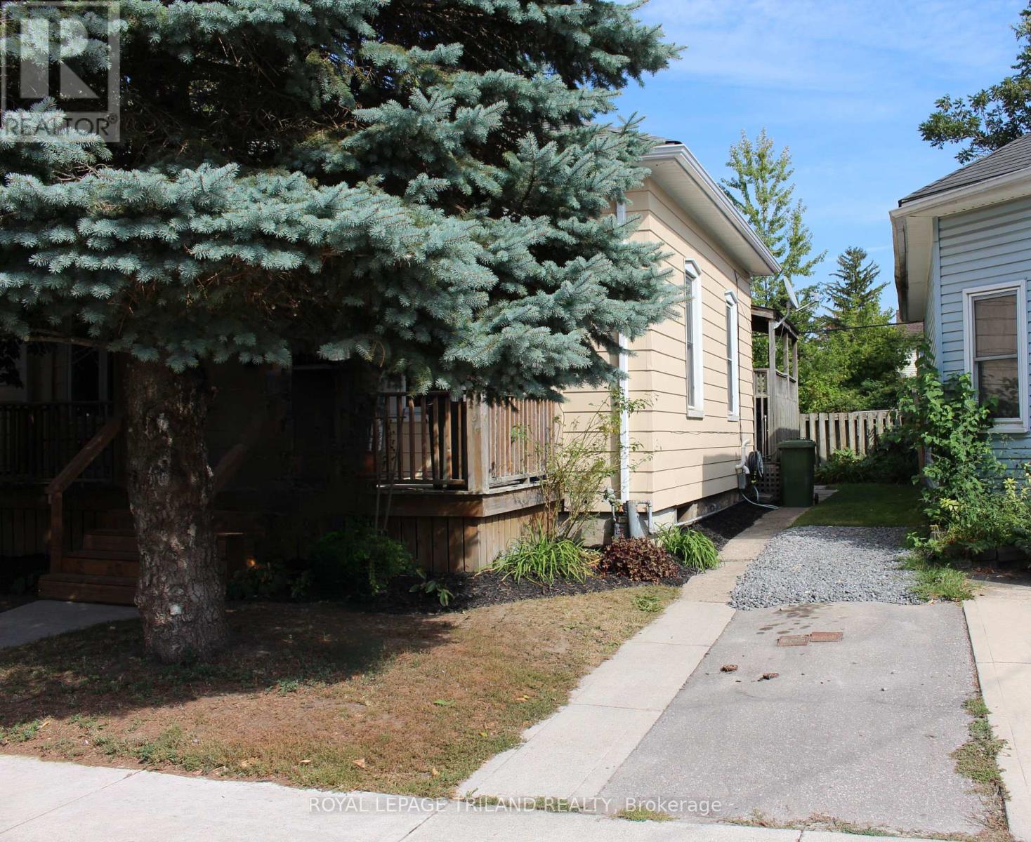 83 Flora Street, St. Thomas, Ontario  N5P 2X7 - Photo 2 - X12419485
