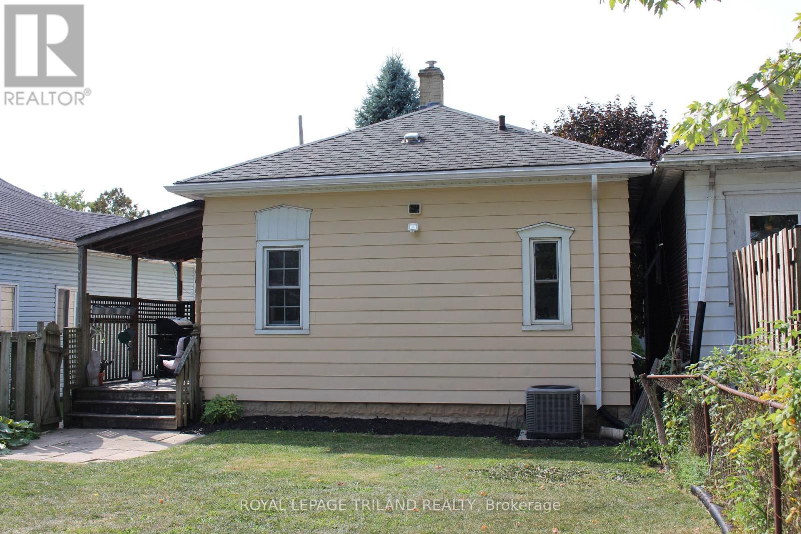 83 Flora Street, St. Thomas, Ontario  N5P 2X7 - Photo 32 - X12419485