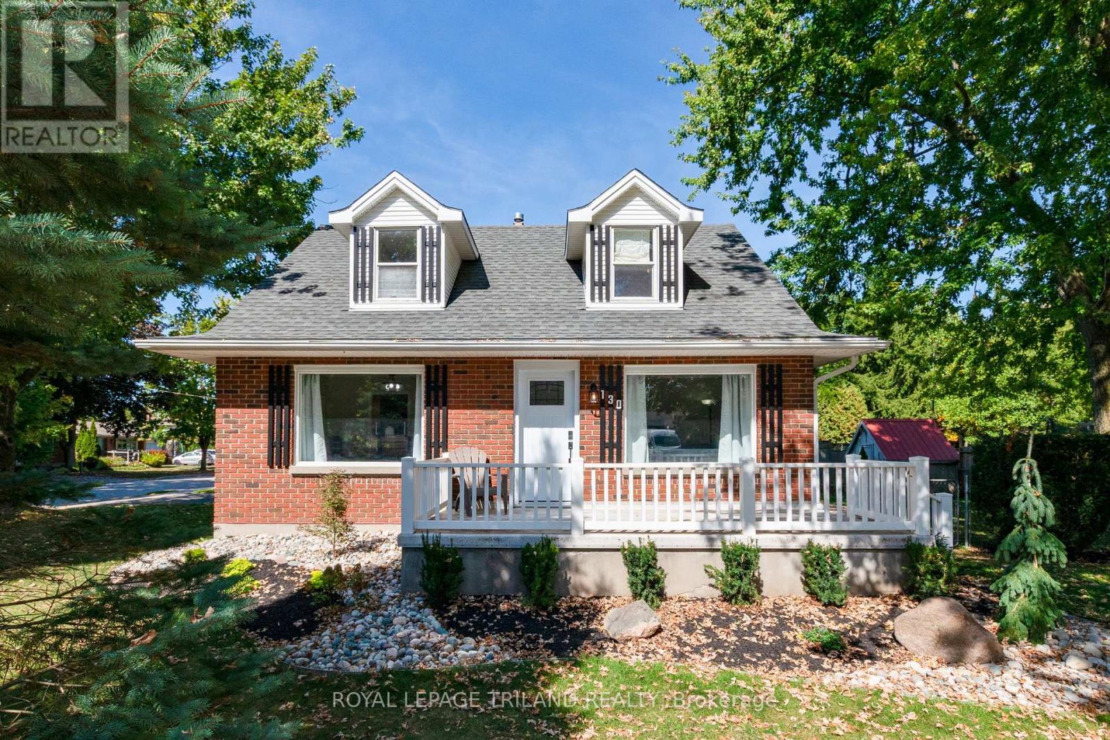 130 Duchess Avenue, Lucan Biddulph, Ontario  N0M 2J0 - Photo 2 - X12419569