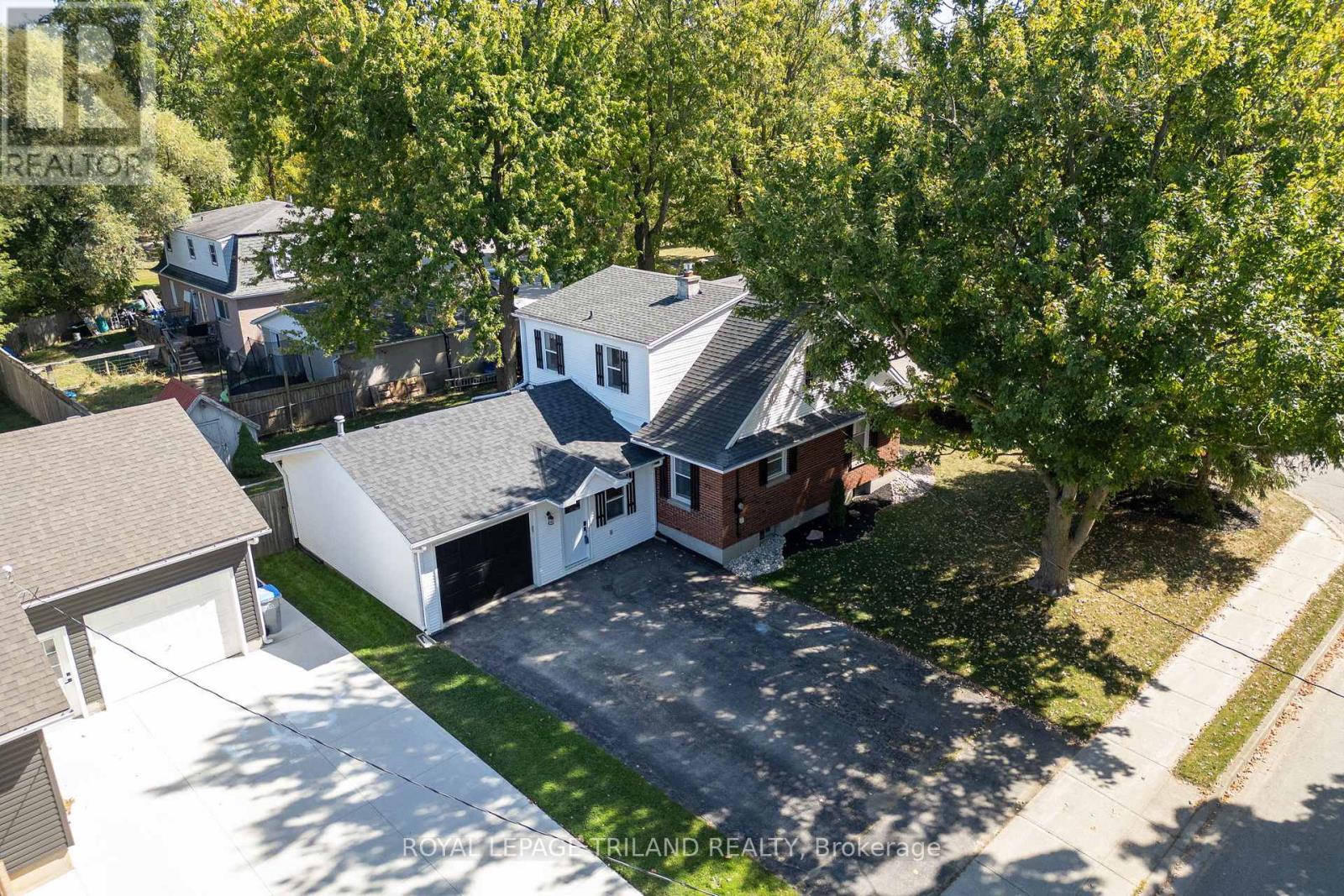 130 Duchess Avenue, Lucan Biddulph, Ontario  N0M 2J0 - Photo 39 - X12419569