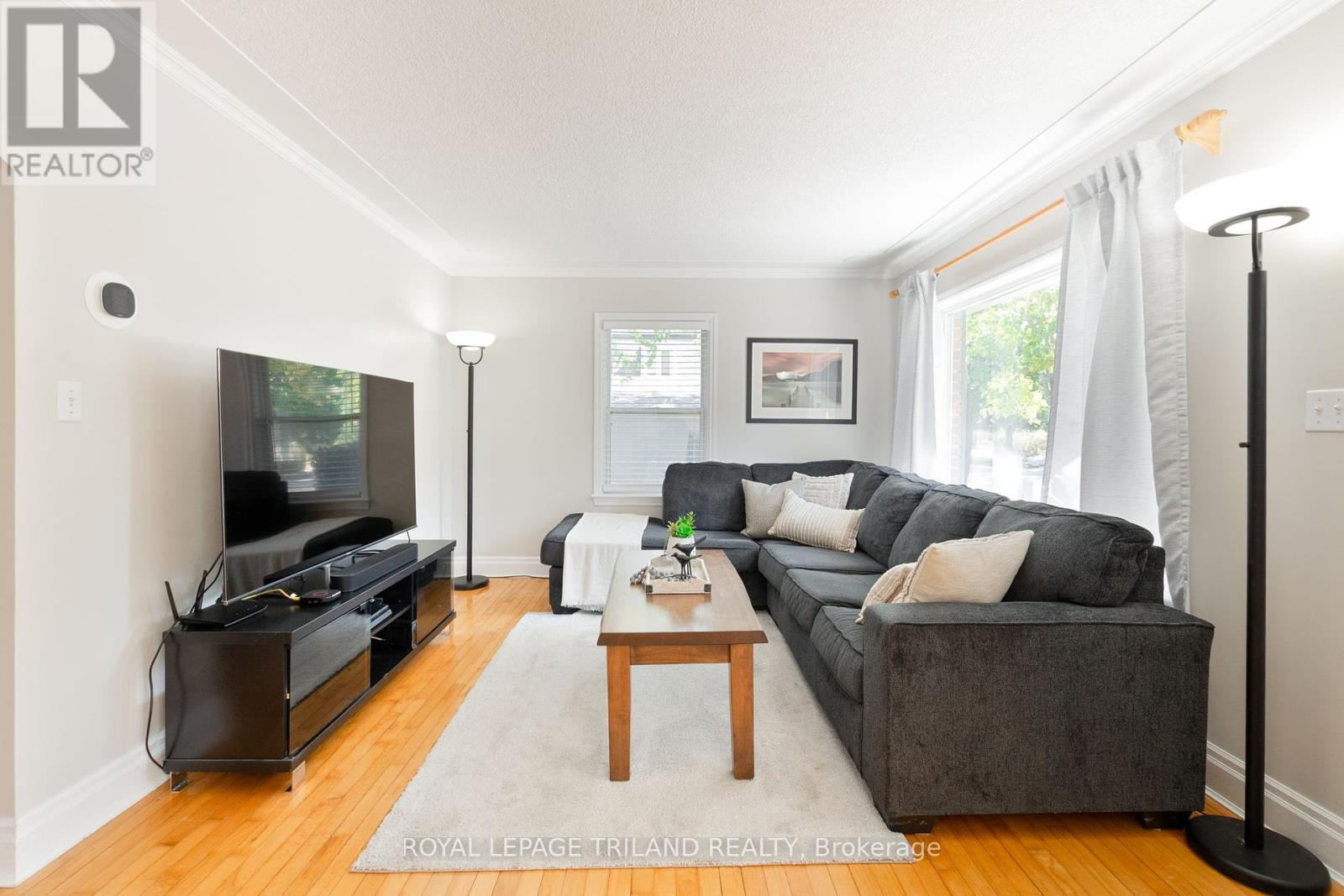 130 Duchess Avenue, Lucan Biddulph, Ontario  N0M 2J0 - Photo 7 - X12419569