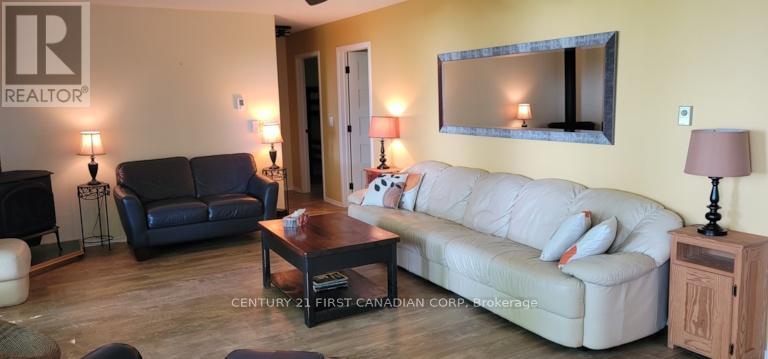 75061 Elmslie Drive S, Bluewater, Ontario  N0M 1G0 - Photo 14 - X12419572