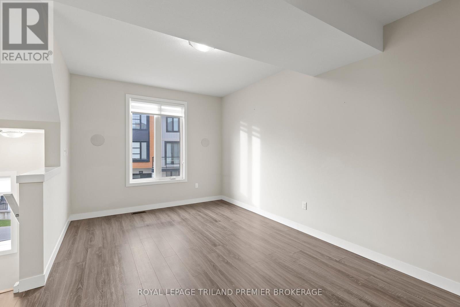 996 West Village Square, London North, Ontario  N6H 0J7 - Photo 15 - X12419573