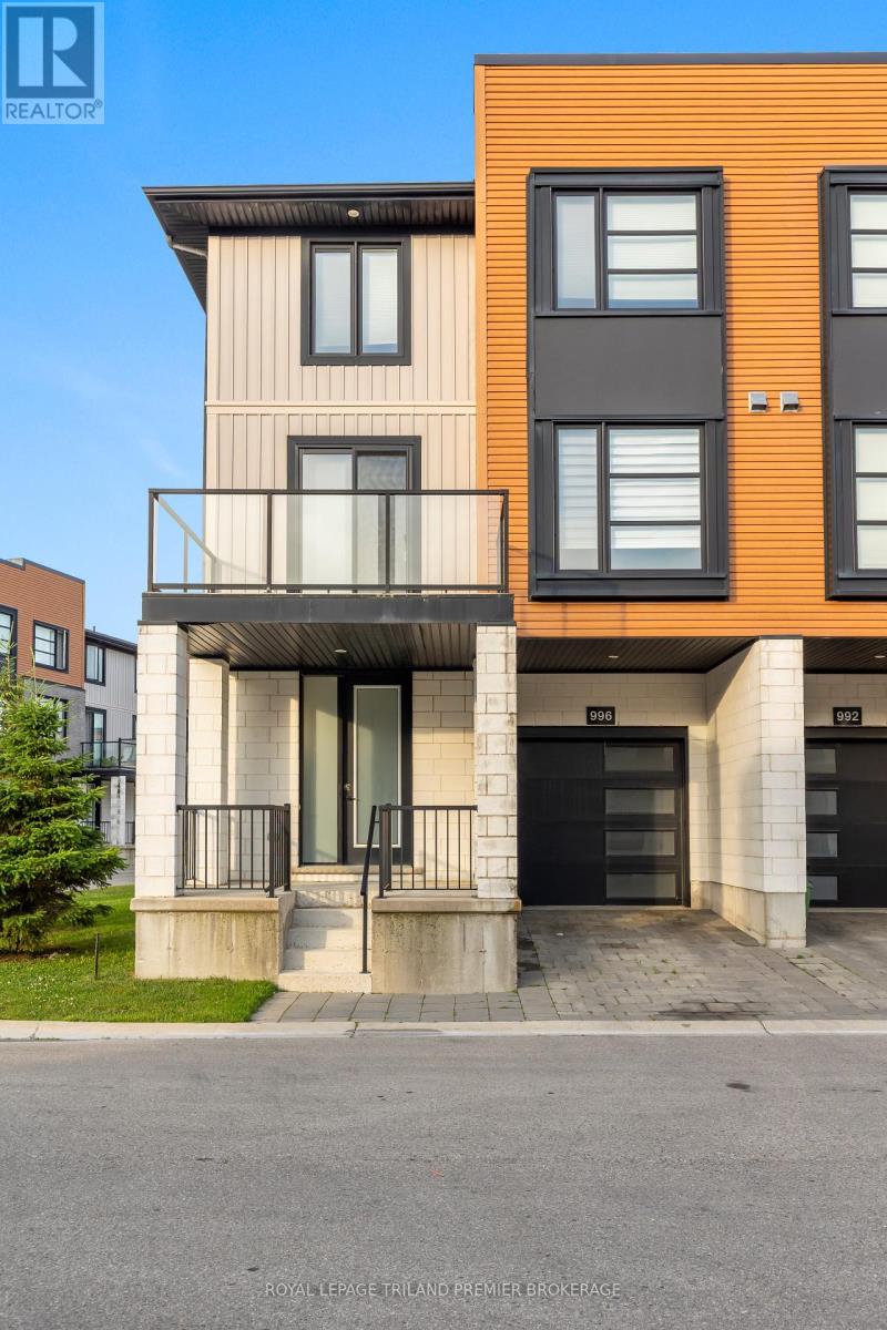 Property at 996 WEST VILLAGE SQUARE image 2