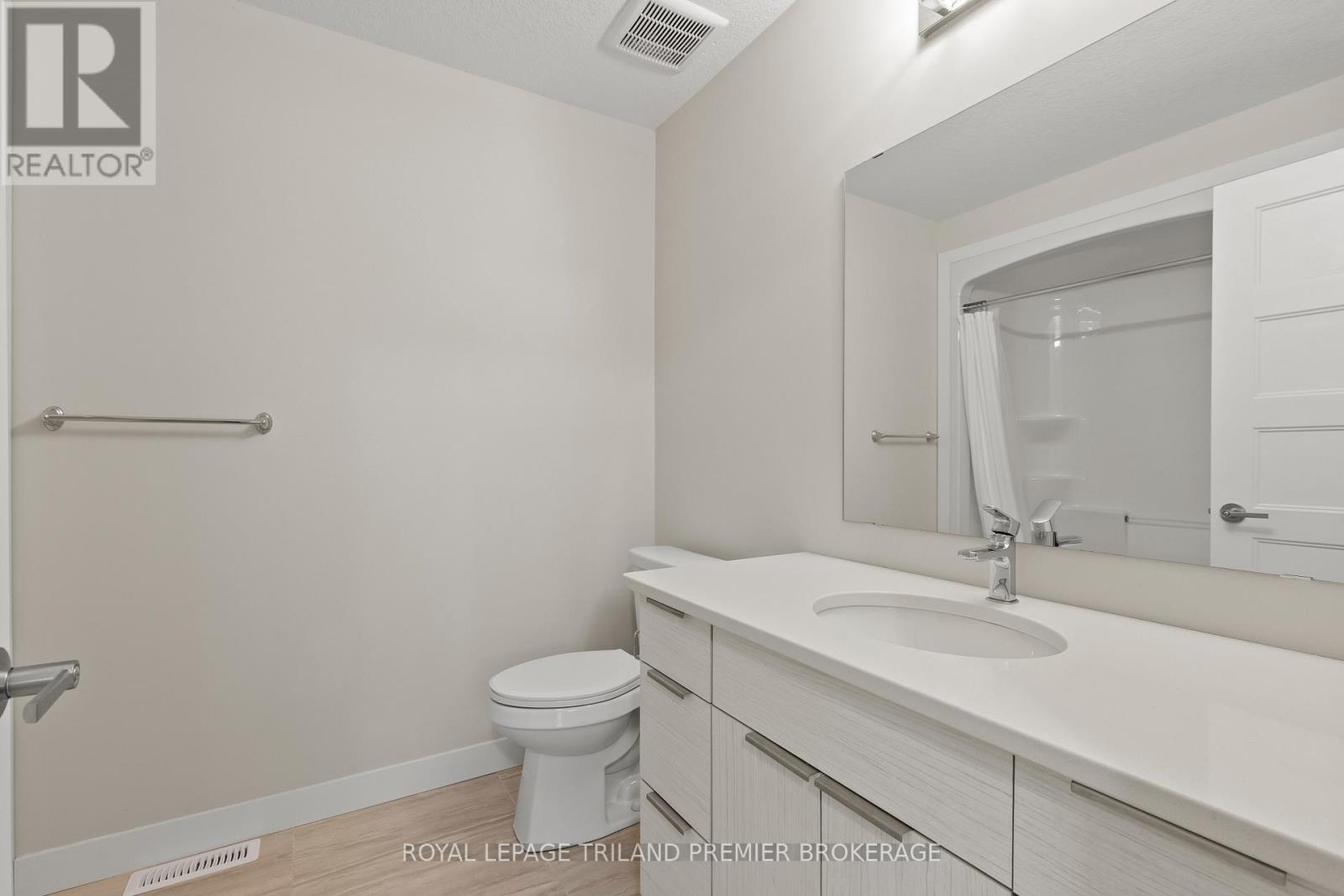 996 West Village Square, London North, Ontario  N6H 0J7 - Photo 22 - X12419573