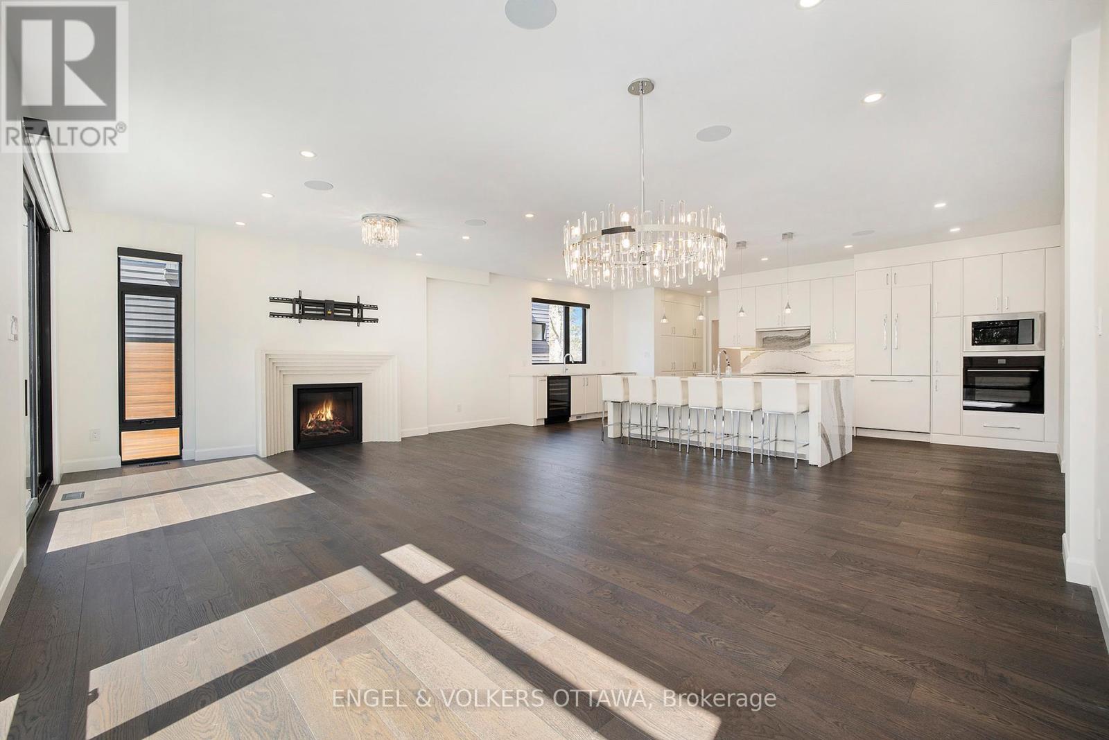 888 Melwood Avenue, Ottawa, Ontario  K2A 3C3 - Photo 16 - X12419465
