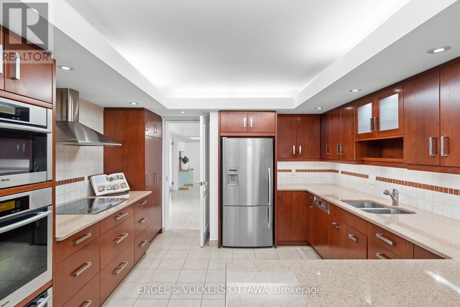 406 - 111 Echo Drive, Ottawa, Ontario  K1S 5K8 - Photo 25 - X12419510