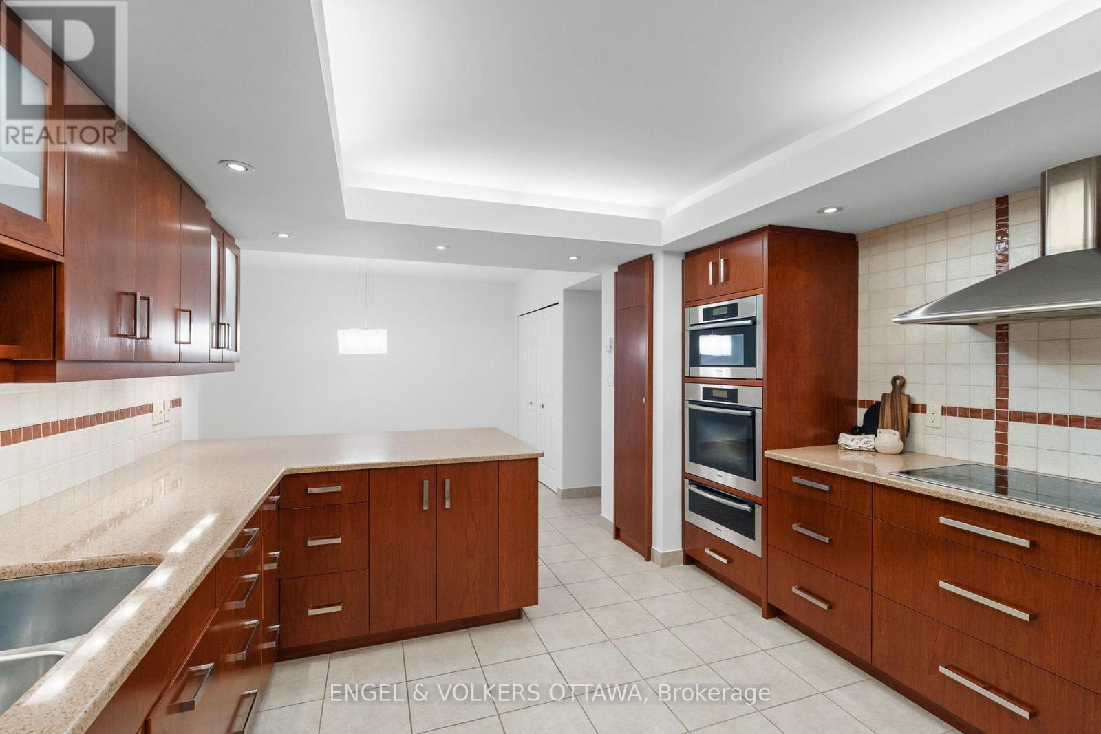 406 - 111 Echo Drive, Ottawa, Ontario  K1S 5K8 - Photo 27 - X12419510