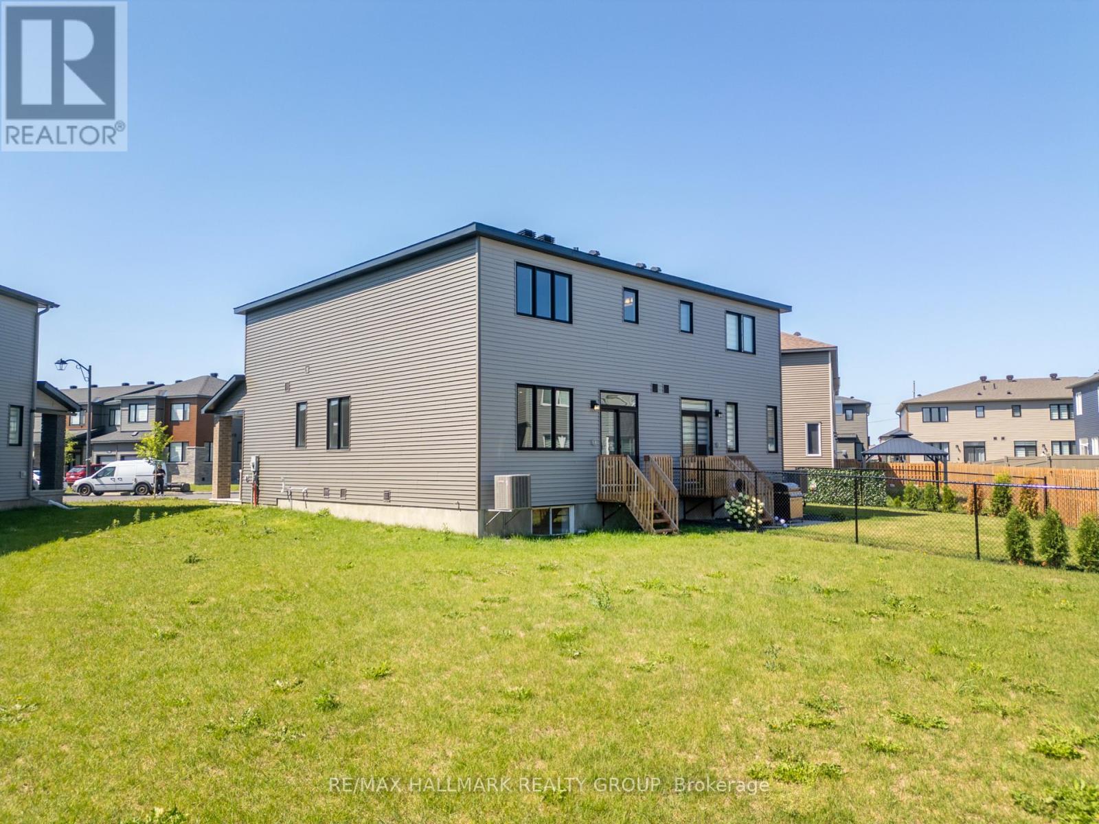 315 Blossom Pass Terrace, Ottawa, Ontario  K4A 5P1 - Photo 35 - X12419577