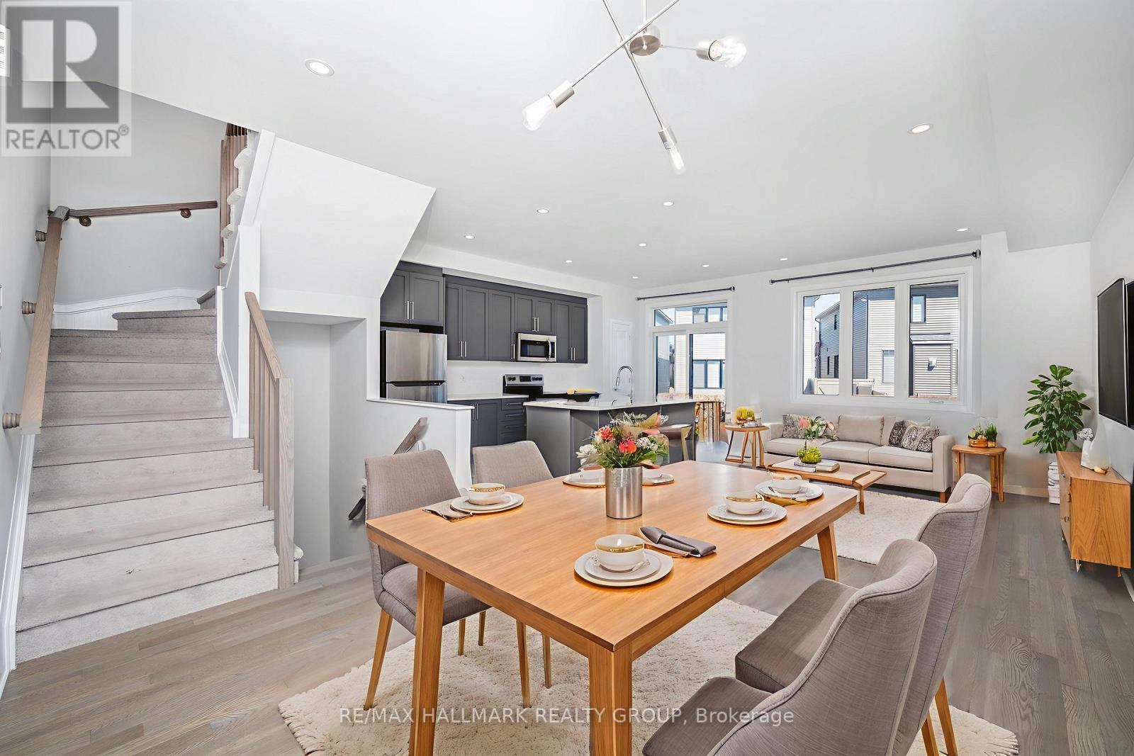 315 Blossom Pass Terrace, Ottawa, Ontario  K4A 5P1 - Photo 5 - X12419577