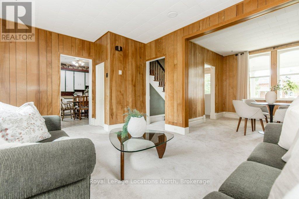10 Wellington Street E, Clearview, Ontario  L0M 1G0 - Photo 18 - S12419551