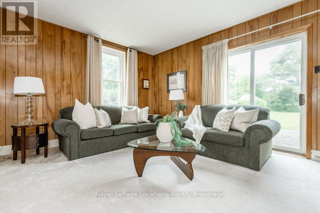 10 Wellington Street E, Clearview, Ontario  L0M 1G0 - Photo 21 - S12419551