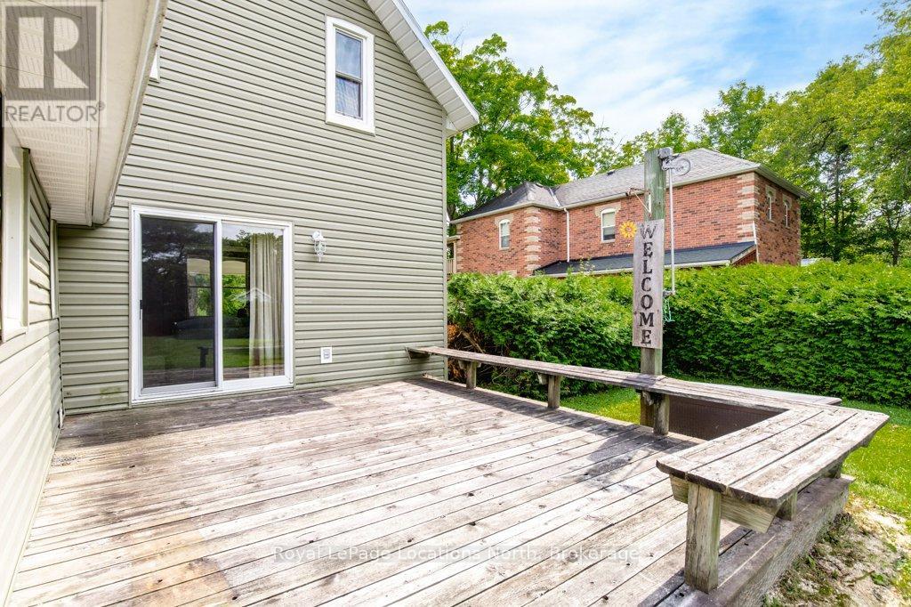 10 Wellington Street E, Clearview, Ontario  L0M 1G0 - Photo 37 - S12419551