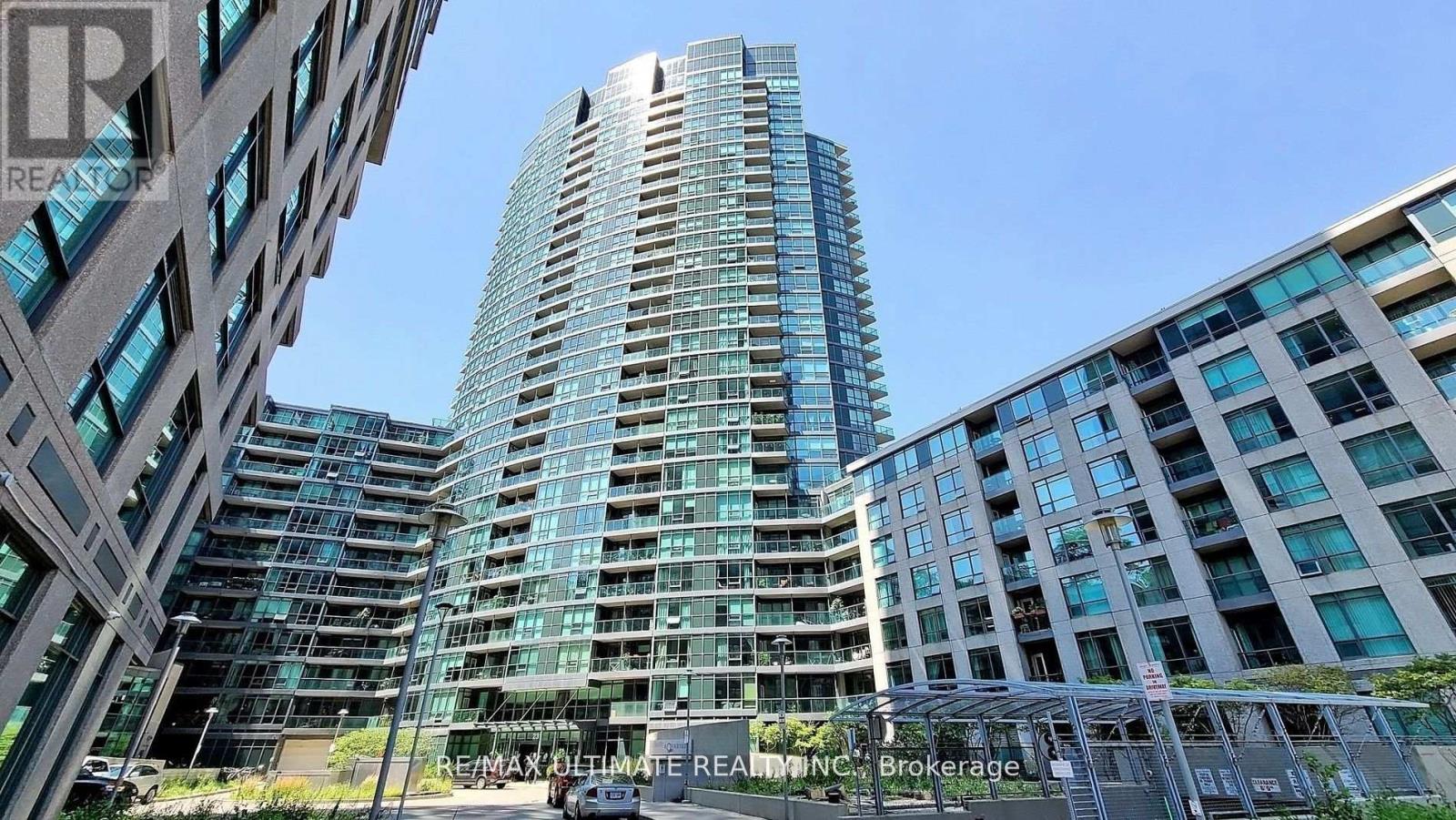 228 - 231 Fort York Boulevard, Toronto (Niagara), Ontario  M5V 1B1 - Photo 2 - C12419402