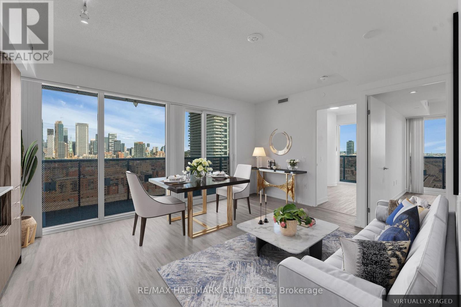 1905 - 55 Cooper Street, Toronto, Ontario  M5E 0G1 - Photo 5 - C12419430