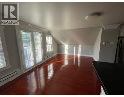 7505 KINGSWAY, Burnaby, British Columbia