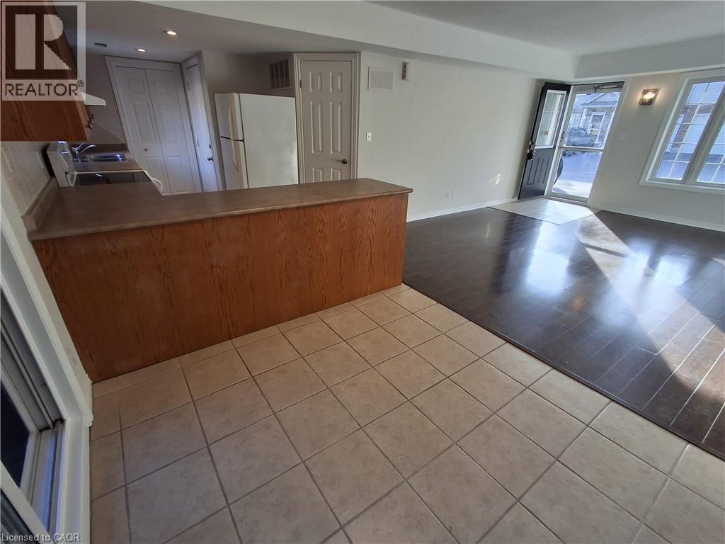 996 Rymal Road E Unit# 15, Hamilton, Ontario  L8W 3N5 - Photo 6 - 40767751