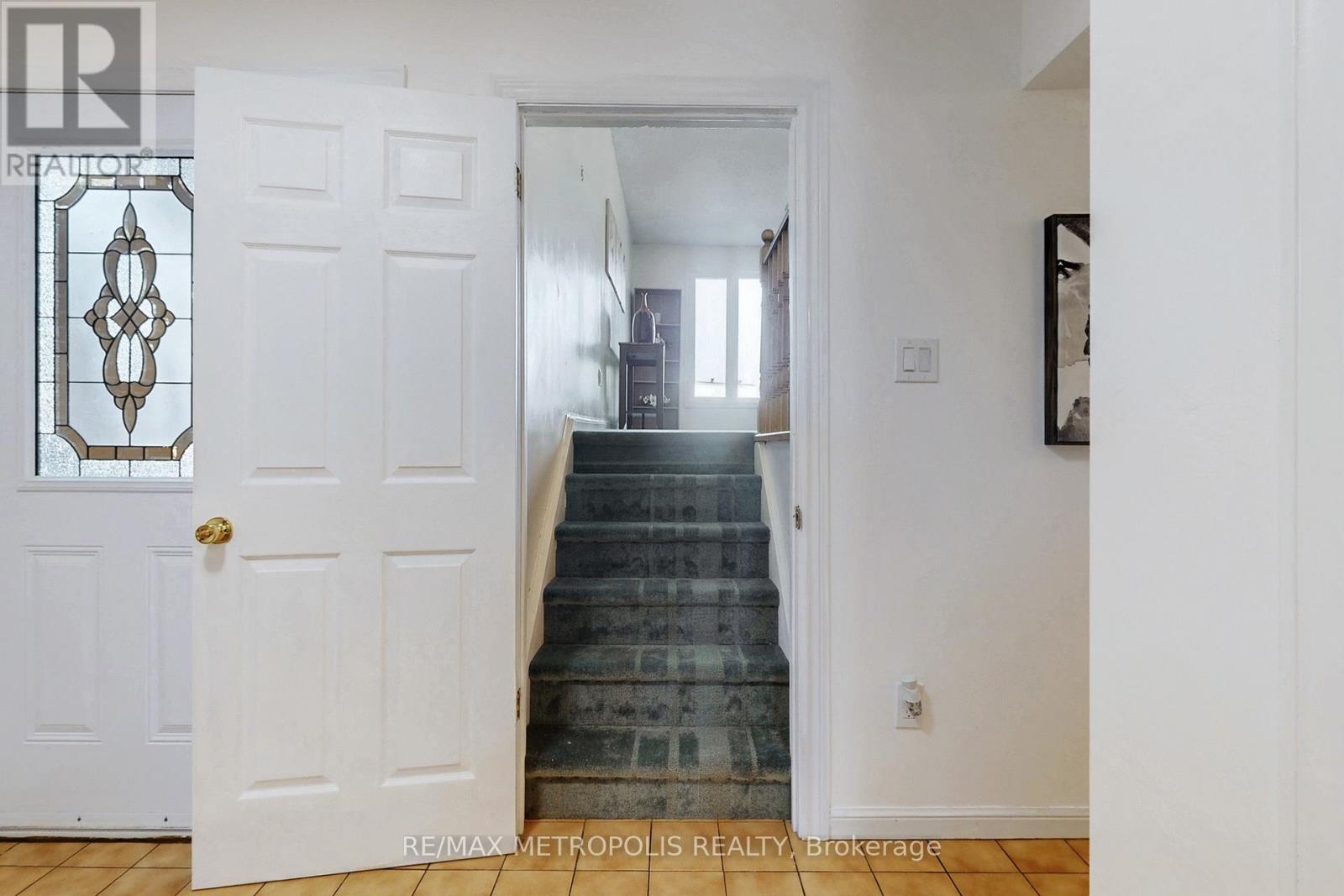 6 Rockwood Drive, Toronto, Ontario  M1M 3N1 - Photo 20 - E12419398