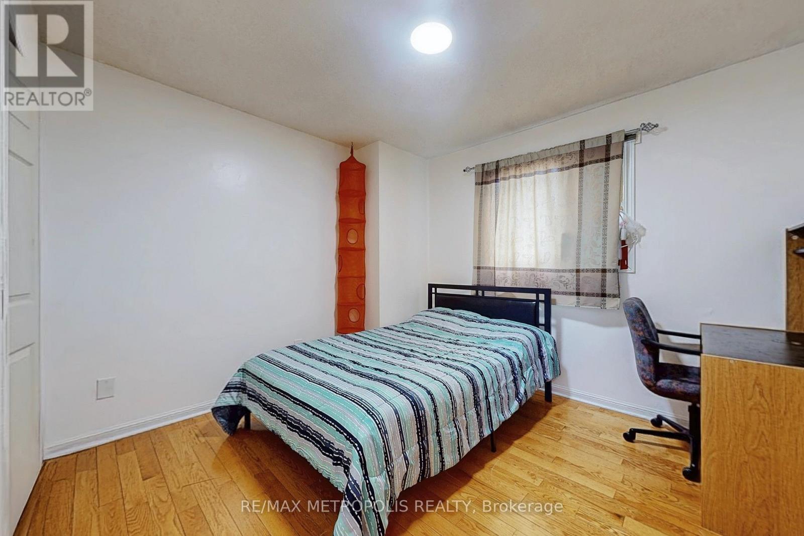 6 Rockwood Drive, Toronto, Ontario  M1M 3N1 - Photo 30 - E12419398