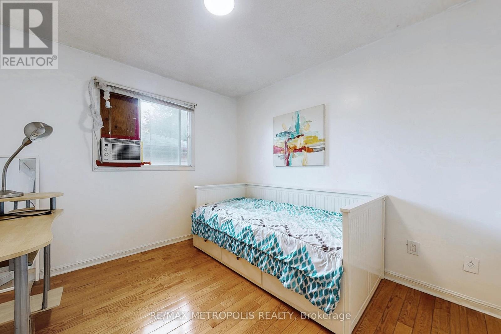 6 Rockwood Drive, Toronto, Ontario  M1M 3N1 - Photo 33 - E12419398