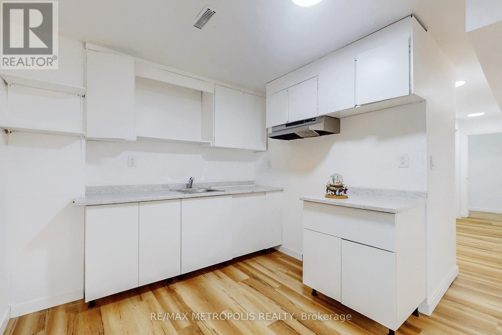 6 Rockwood Drive, Toronto, Ontario  M1M 3N1 - Photo 43 - E12419398