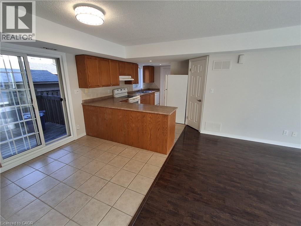 996 Rymal Road E Unit# 15, Hamilton, Ontario  L8W 3N5 - Photo 4 - 40767751