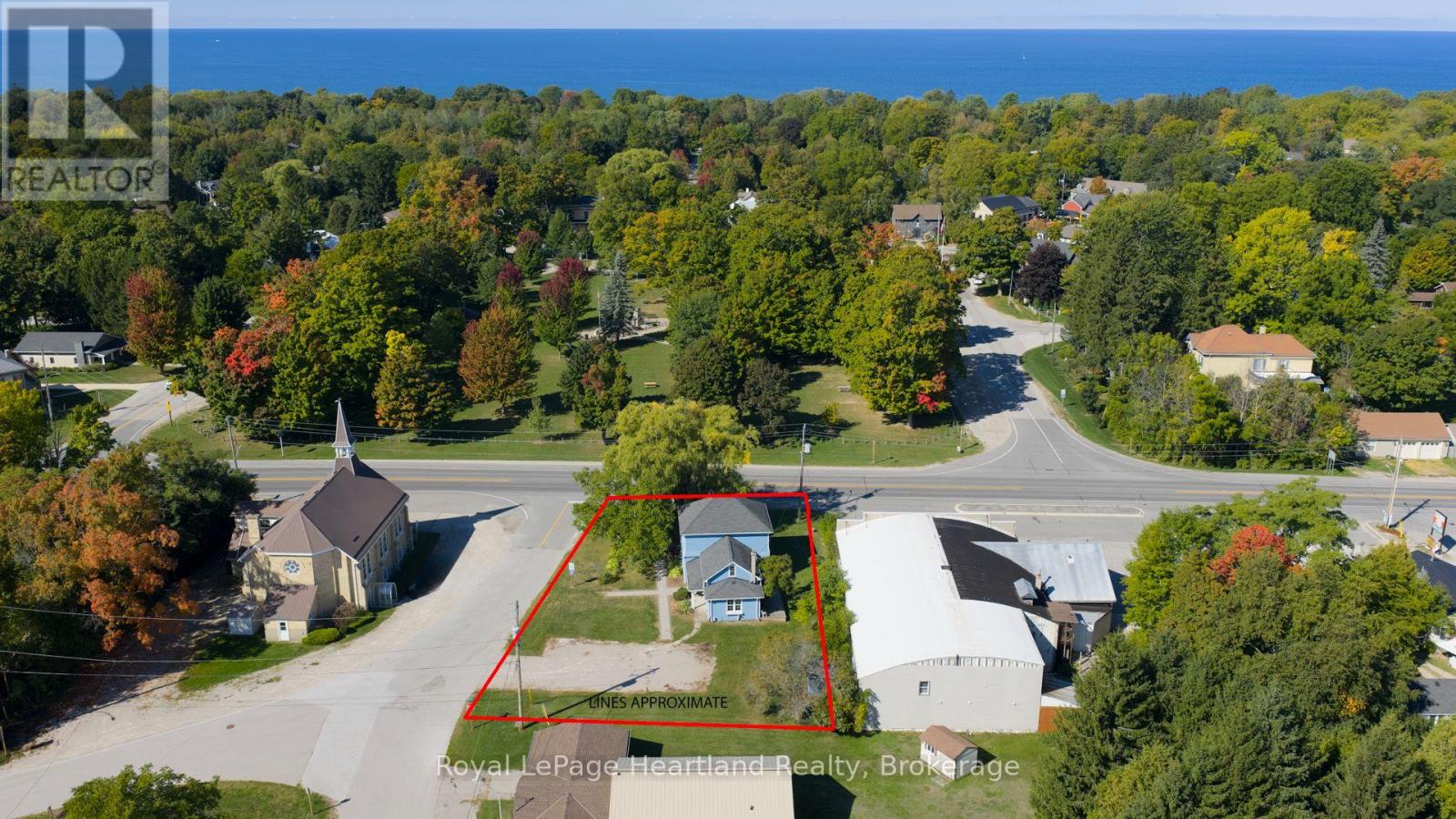 5 The Square, Bluewater, Ontario  N0M 1G0 - Photo 8 - X12419523