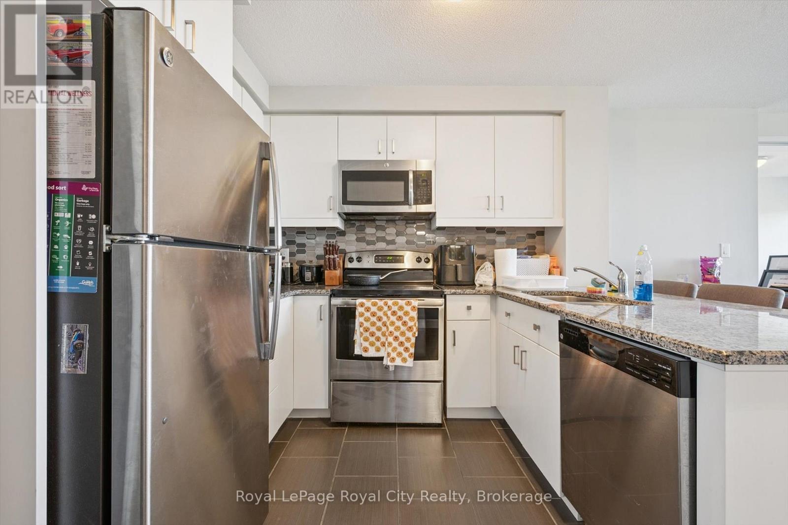 912 - 53 Arthur Street S, Guelph (St. Patrick's Ward), Ontario  N1E 0P5 - Photo 31 - X12419596