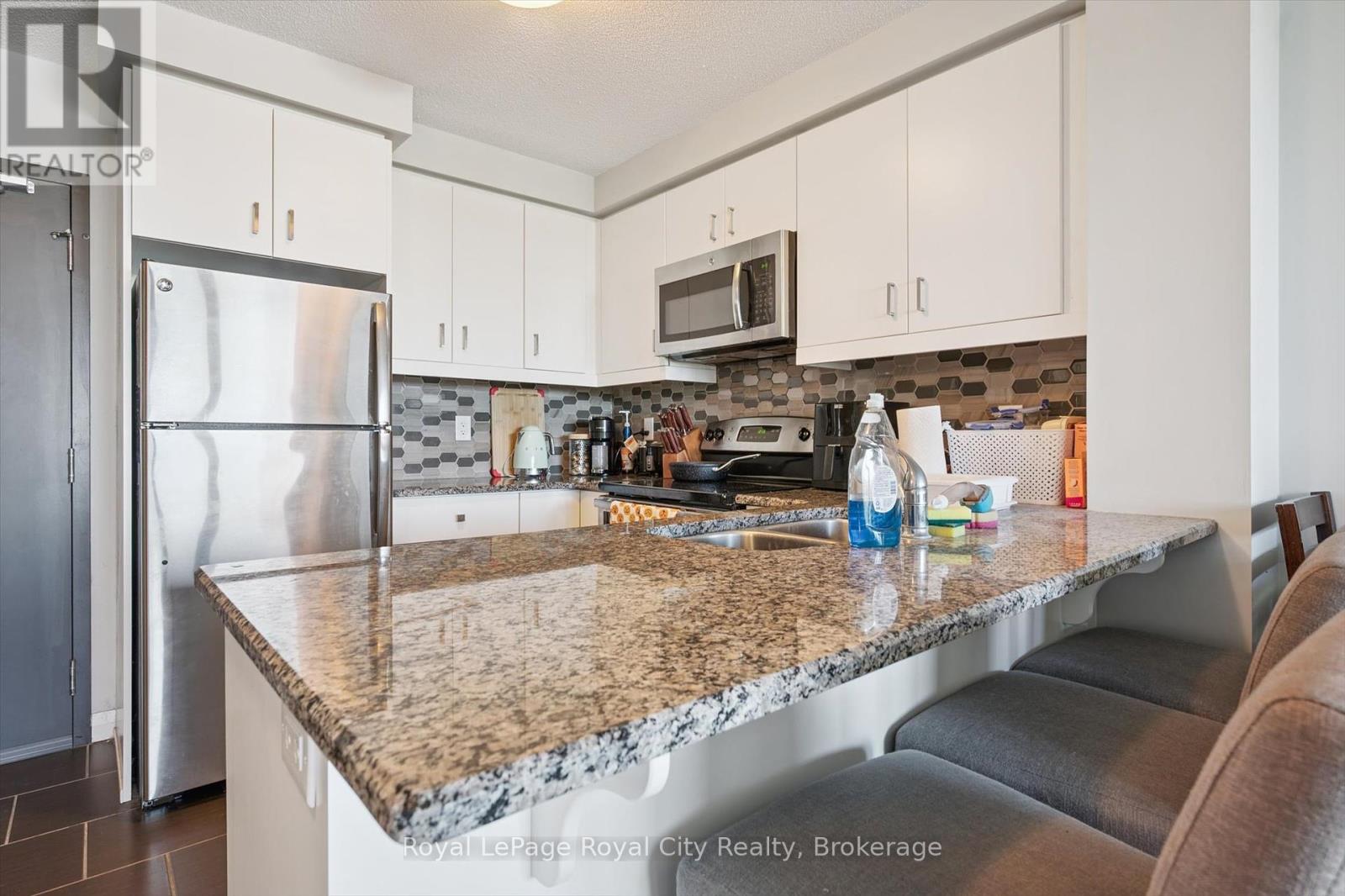912 - 53 Arthur Street S, Guelph (St. Patrick's Ward), Ontario  N1E 0P5 - Photo 32 - X12419596