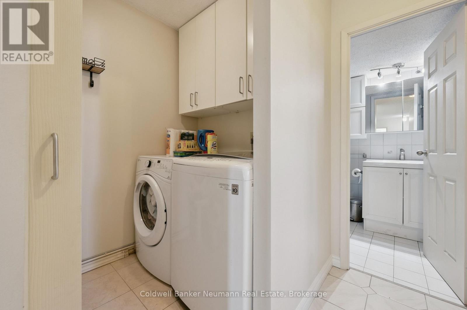 303 - 19 Woodlawn Road E, Guelph (Riverside Park), Ontario  N1H 7B1 - Photo 32 - X12419598