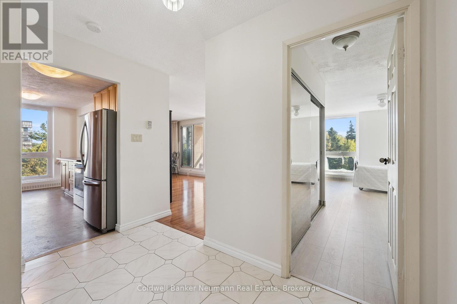 303 - 19 Woodlawn Road E, Guelph (Riverside Park), Ontario  N1H 7B1 - Photo 7 - X12419598