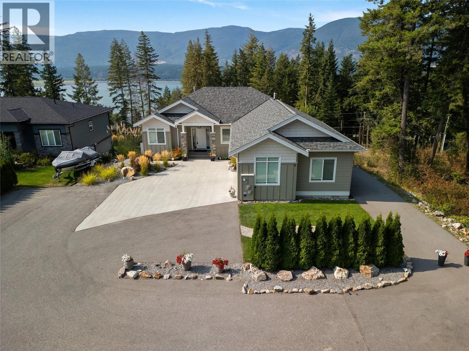 3820 20th Street NE Unit# 12, salmon arm, British Columbia