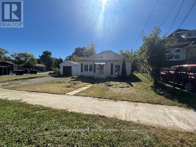 71 Glenelg Street E, Kawartha Lakes, Ontario  K9V 1Z4 - Photo 3 - X12419464