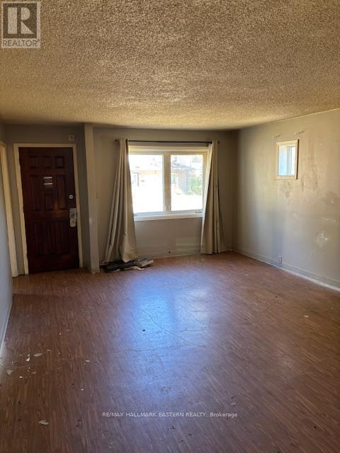 71 Glenelg Street E, Kawartha Lakes, Ontario  K9V 1Z4 - Photo 4 - X12419464