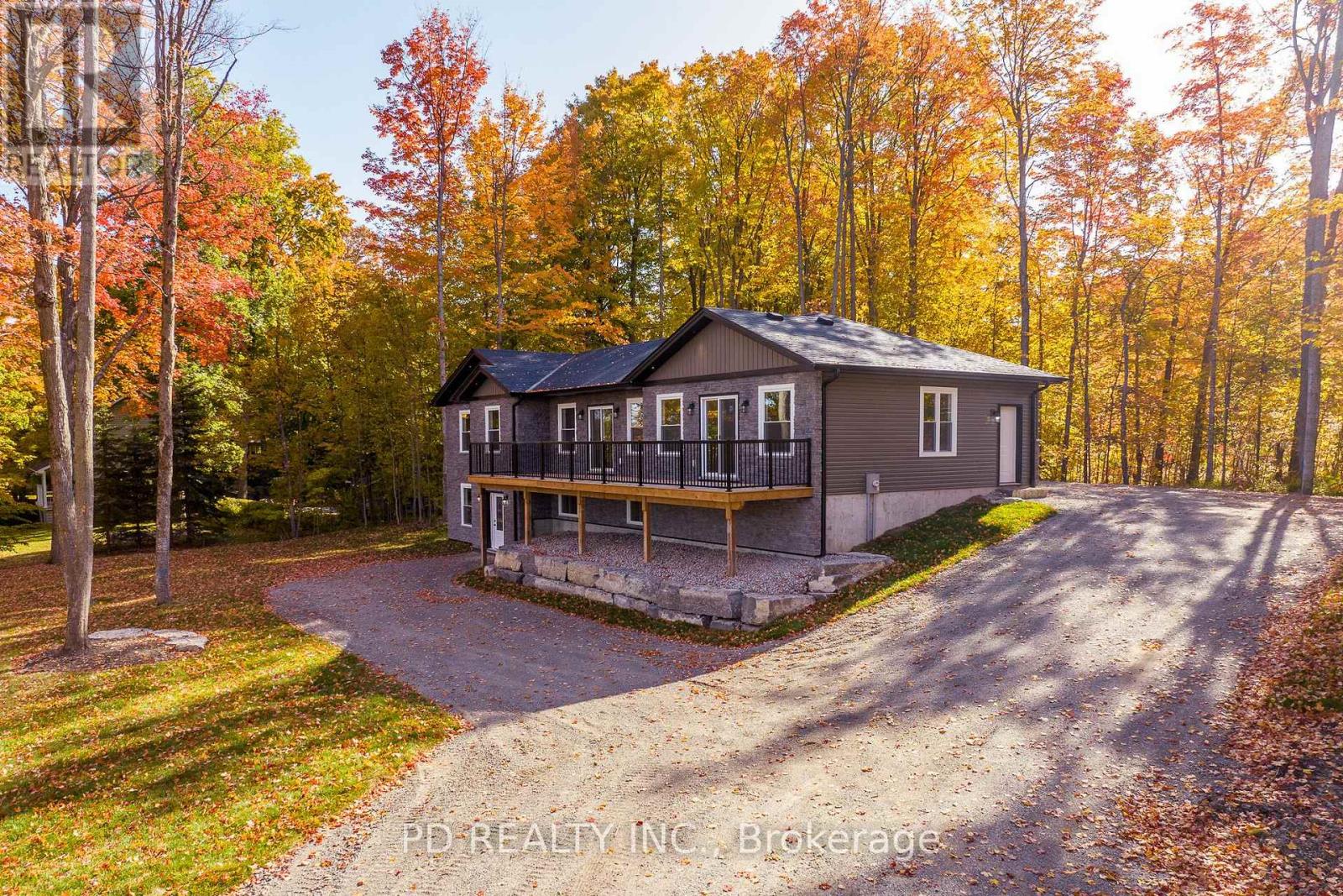 2 East Street, Kawartha Lakes, Ontario  L0A 1A0 - Photo 1 - X12419519
