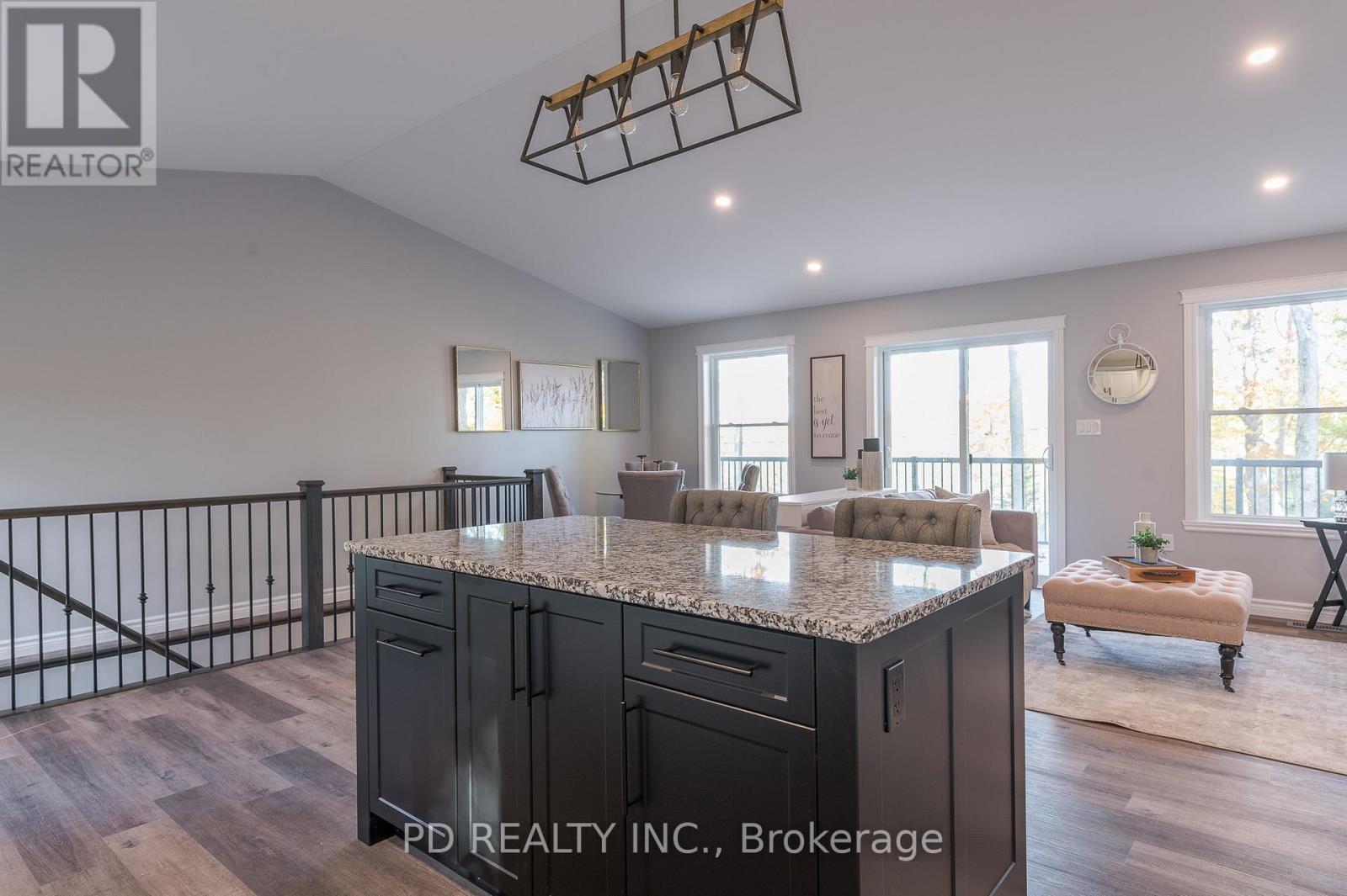 2 East Street, Kawartha Lakes, Ontario  L0A 1A0 - Photo 21 - X12419519