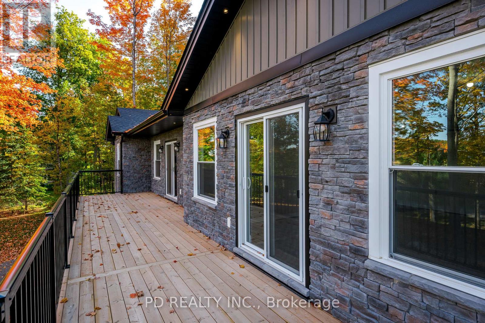 2 East Street, Kawartha Lakes, Ontario  L0A 1A0 - Photo 27 - X12419519