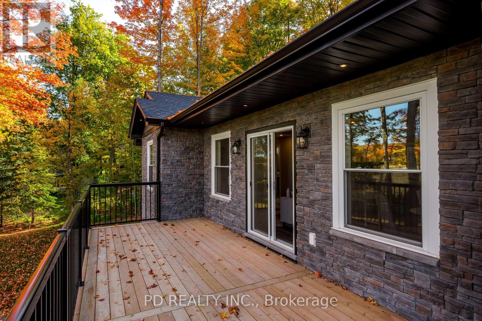 2 East Street, Kawartha Lakes, Ontario  L0A 1A0 - Photo 28 - X12419519