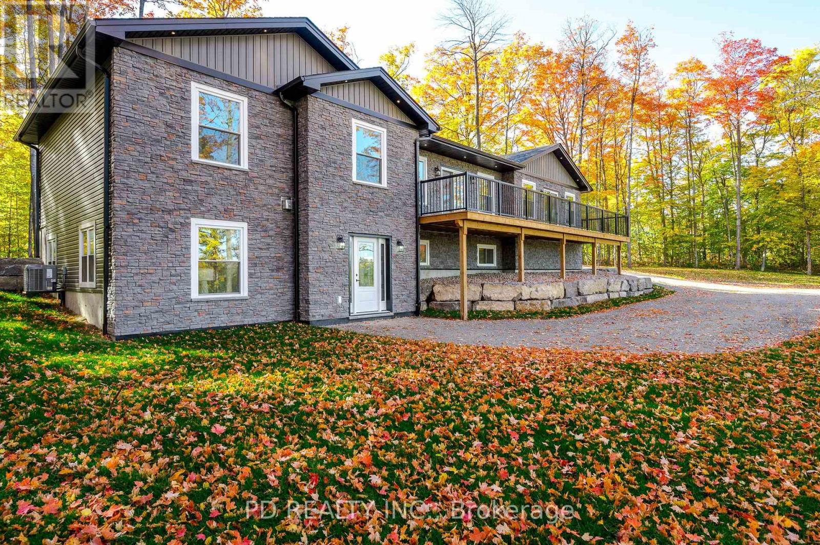 2 East Street, Kawartha Lakes, Ontario  L0A 1A0 - Photo 3 - X12419519