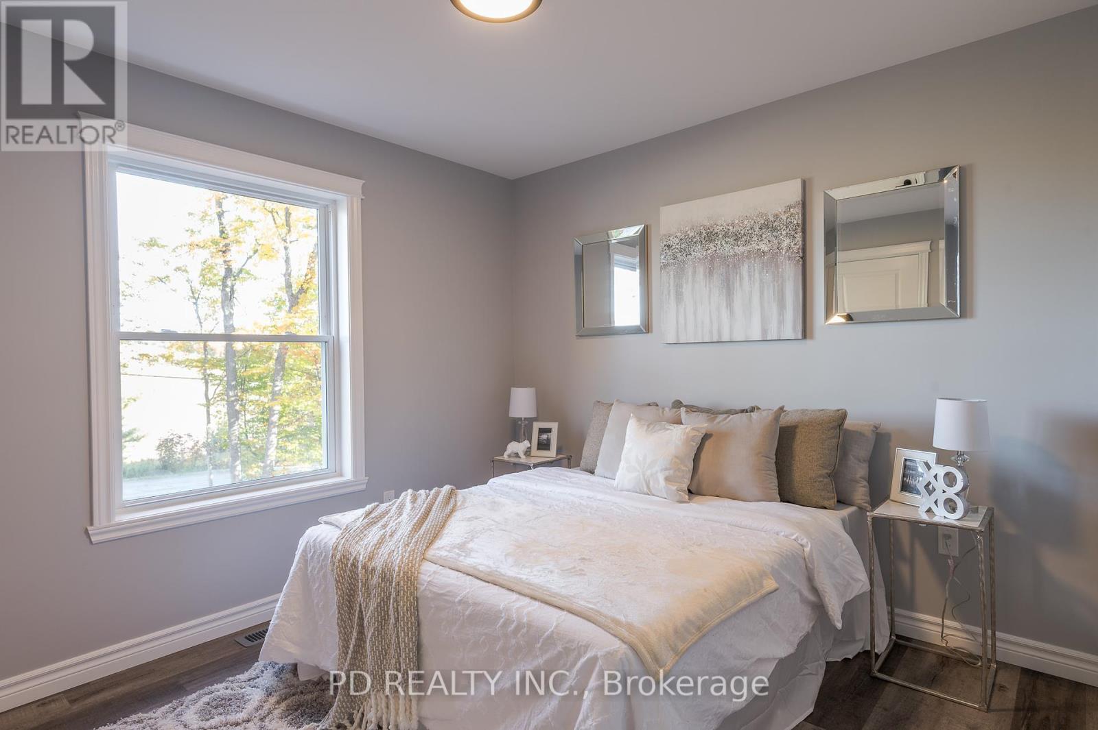 2 East Street, Kawartha Lakes, Ontario  L0A 1A0 - Photo 34 - X12419519
