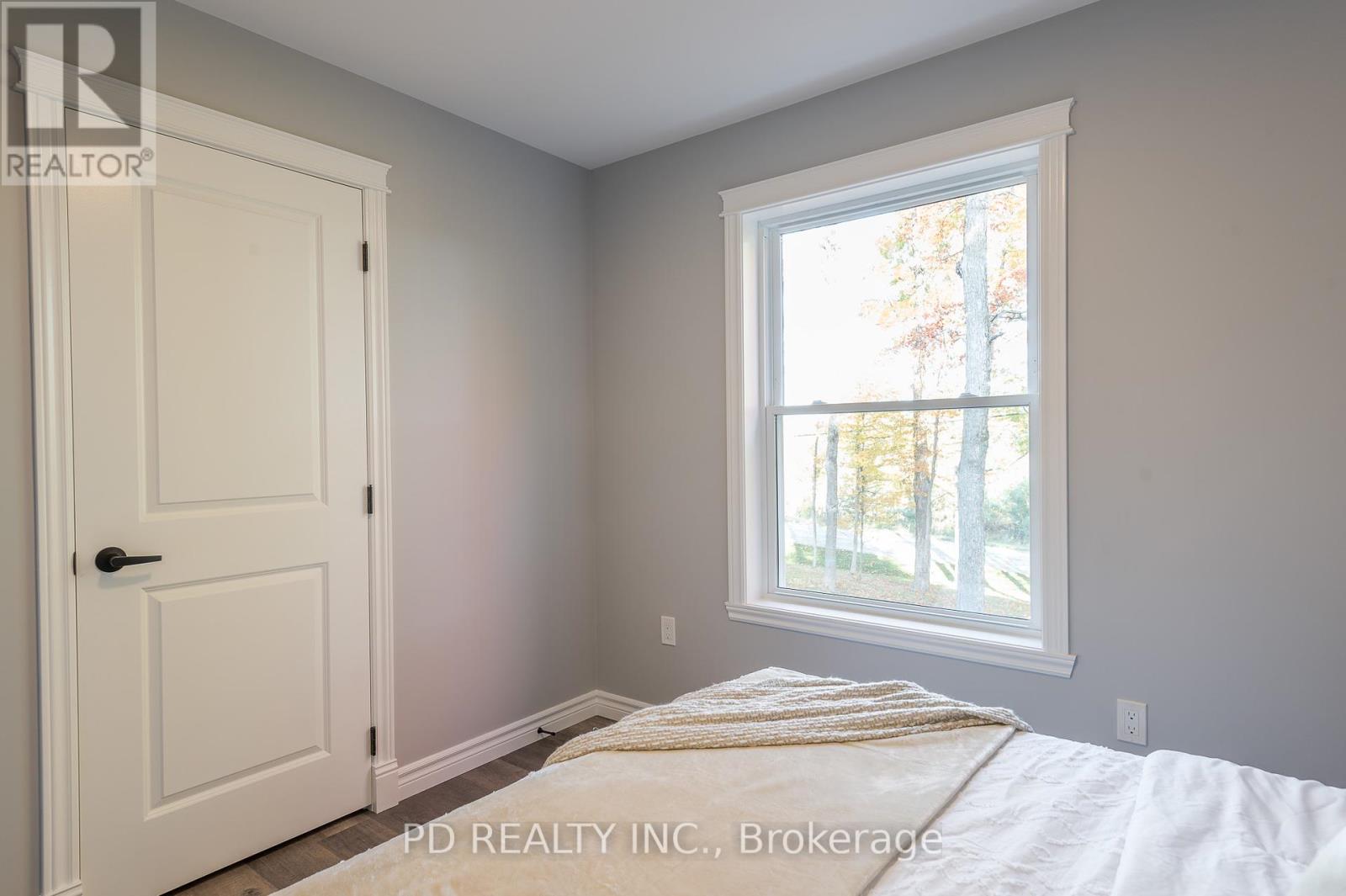 2 East Street, Kawartha Lakes, Ontario  L0A 1A0 - Photo 35 - X12419519