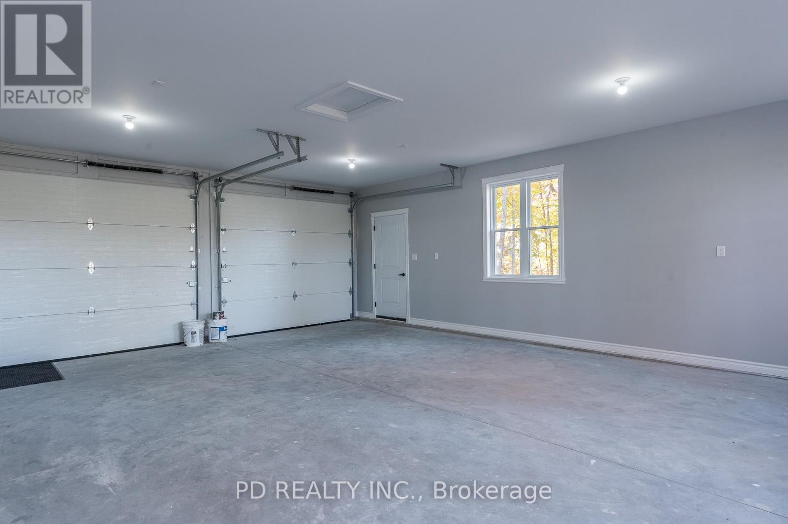 2 East Street, Kawartha Lakes, Ontario  L0A 1A0 - Photo 40 - X12419519