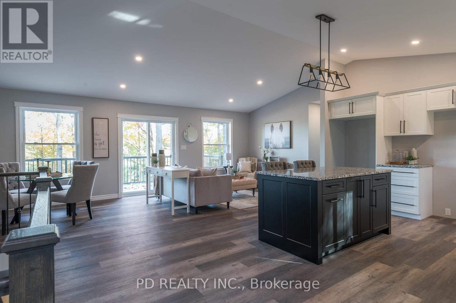 2 East Street, Kawartha Lakes, Ontario  L0A 1A0 - Photo 8 - X12419519
