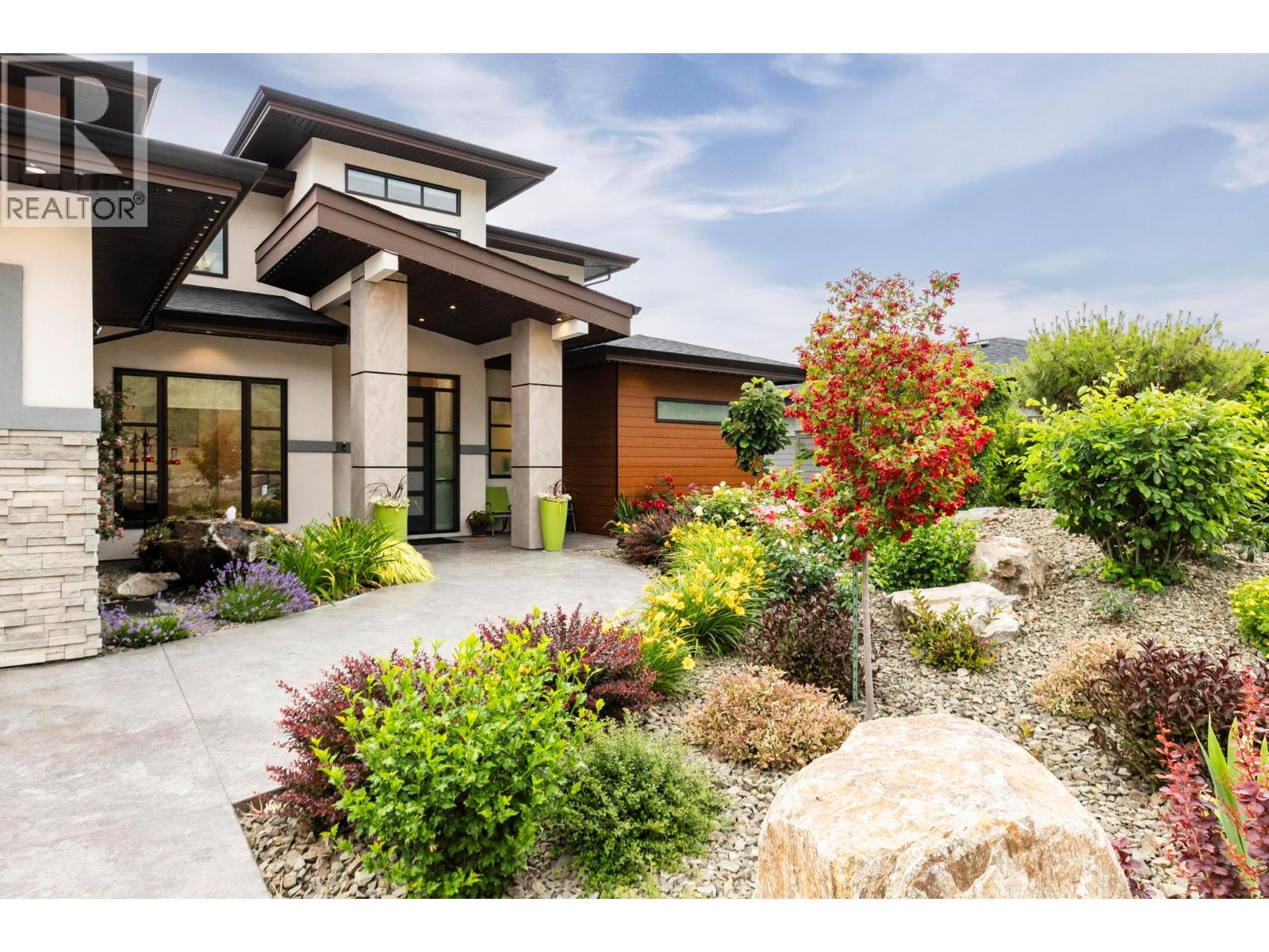5564 Upper Mission Drive Kelowna Photo 14