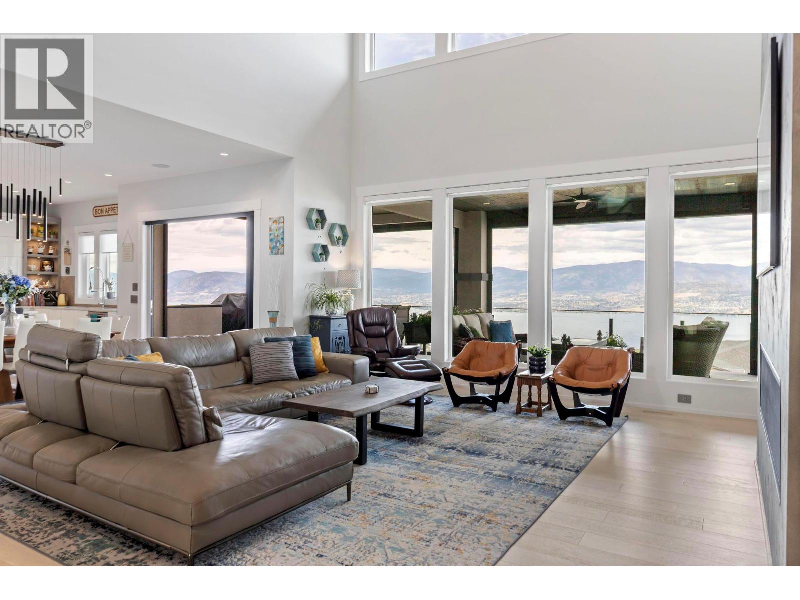 5564 Upper Mission Drive Kelowna Photo 17