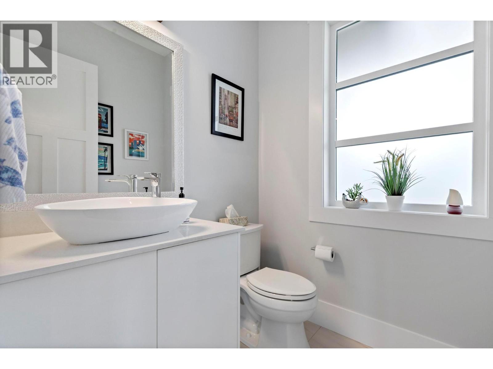 5564 Upper Mission Drive Kelowna Photo 46