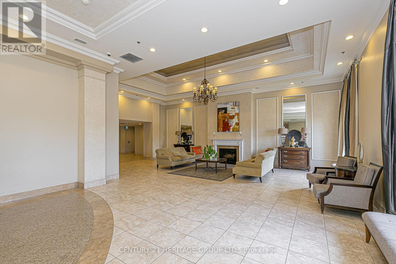 414 - 2 Maison Parc Court, Vaughan, Ontario  L4J 9K4 - Photo 3 - N12419397