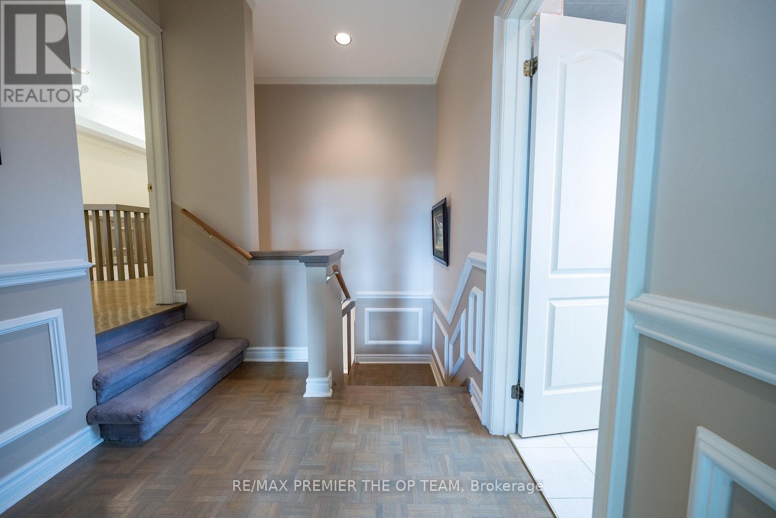 182 Clover Leaf Street, Vaughan, Ontario  L4L 5H7 - Photo 30 - N12419417